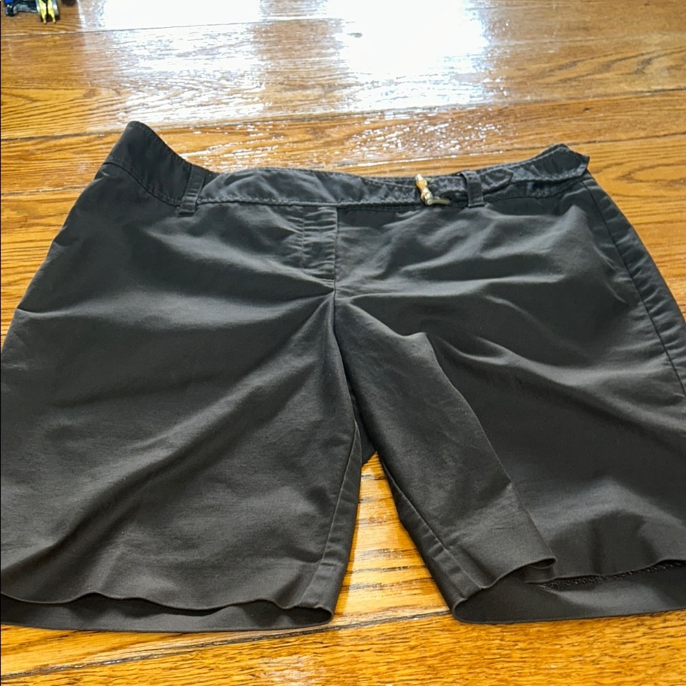 Ann Taylor brown Bermuda shorts.  Zip closure with buckle and tab.  Size 12.
